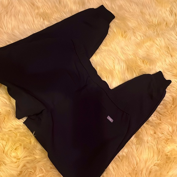 FIGS men’s jogger scrub pants in Core ~ Black - Picture 4 of 4